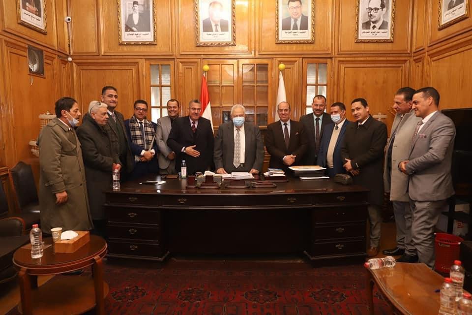 أندية.. حصانة.. غرف مجهزة.. زيادة المعاشات.. مخصصات العلاج.. مطالب محامين كفر الشيخ على طاولة النقيب الجديد
